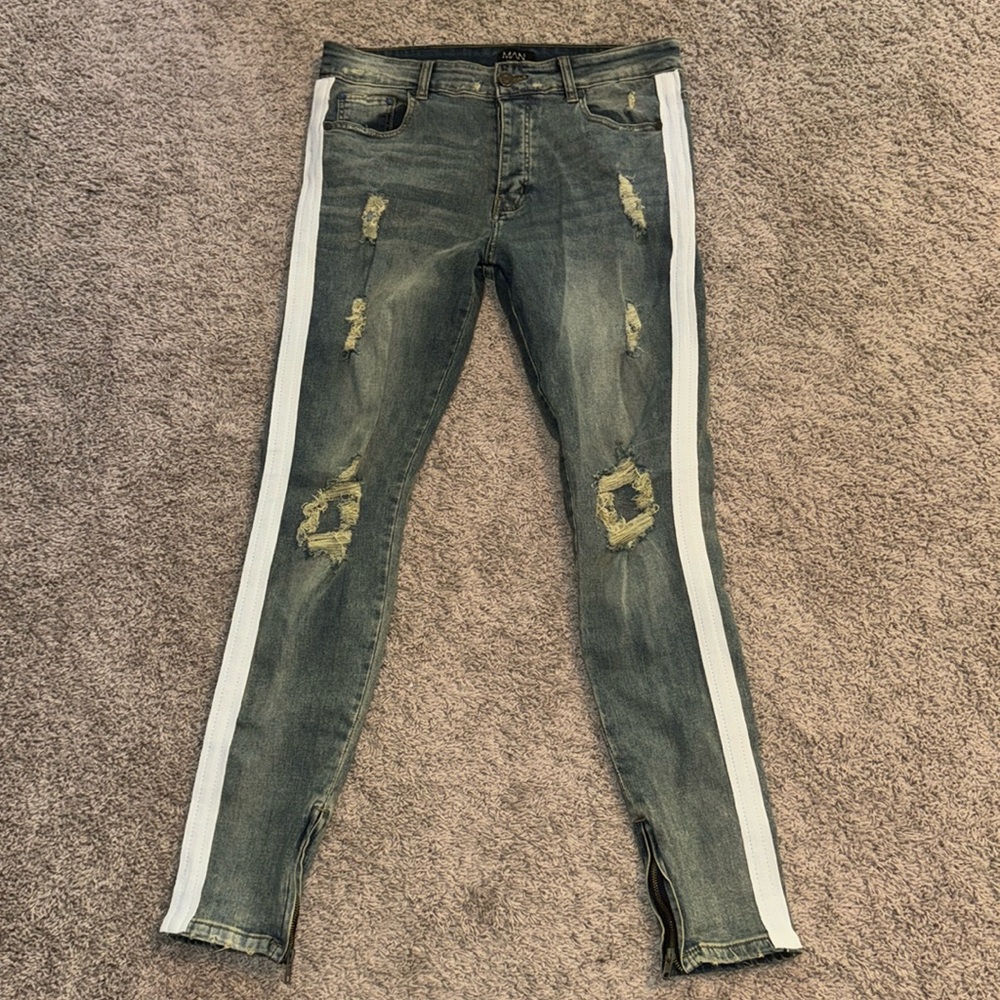 Men's Distressed Gray Skinny Jeans with White Side Stripe